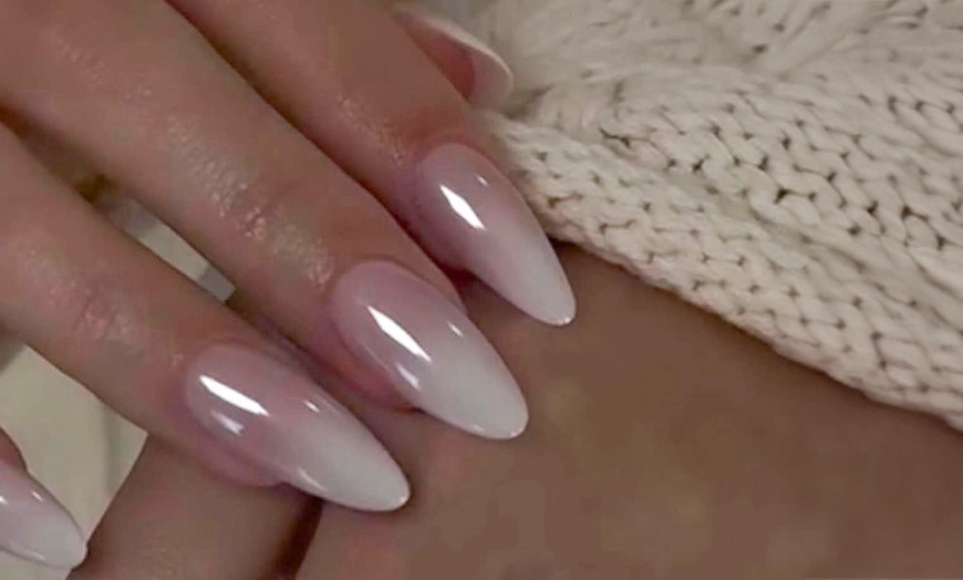 Image 6: Langanhaltende Nägel mit Shellack, Hartgel oder veganem Gel 
