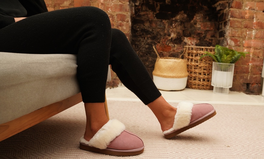 Image 9: Redfoot Ladies Sheepskin Slippers