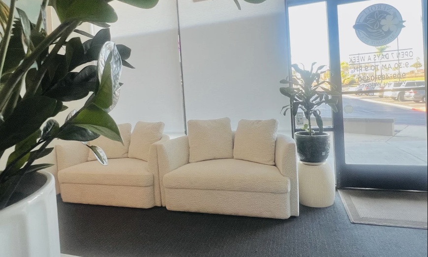 Image 9: Swedish, Deep Tissue or Combo Massage for 1-2 w/Hot Towels +Hot Stones