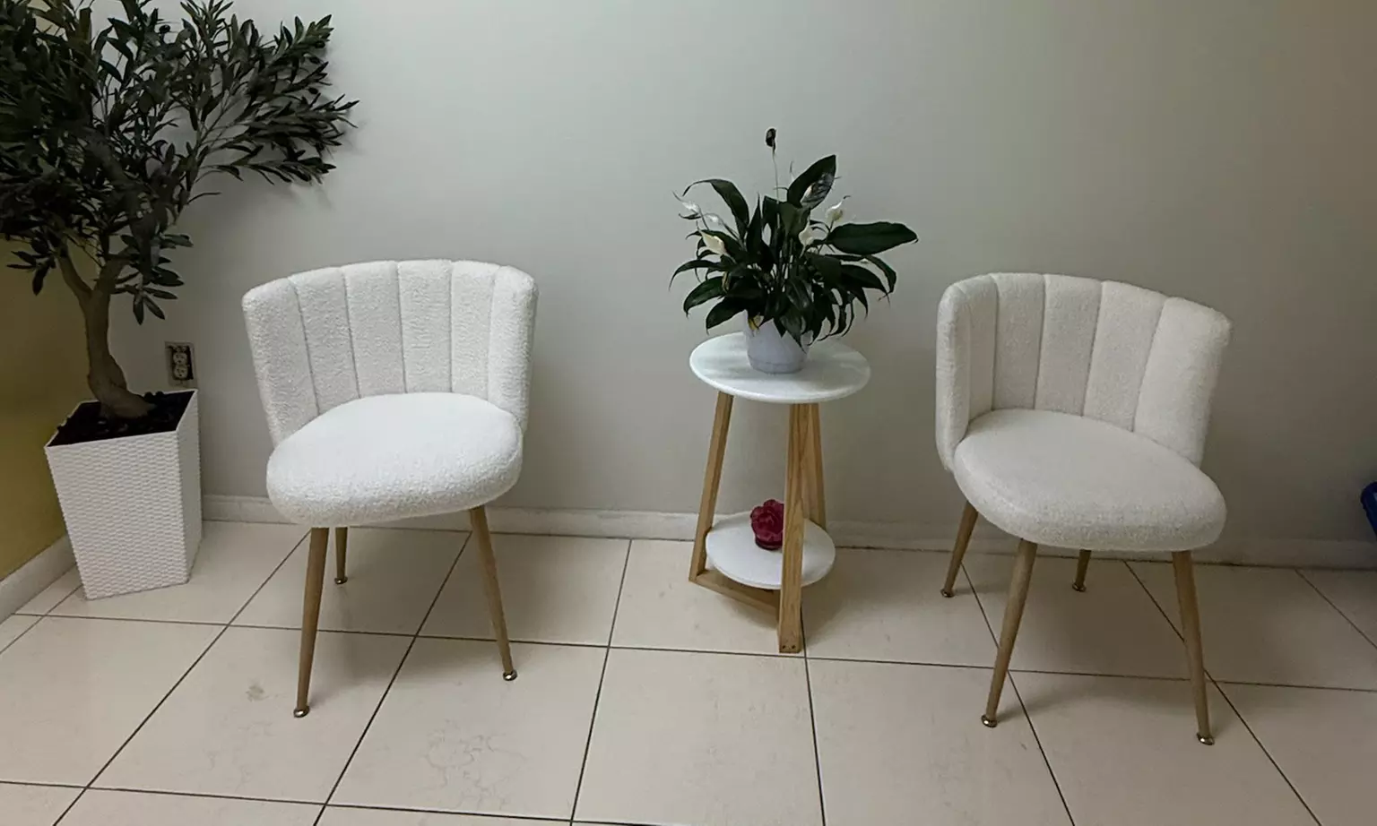 Hydra Lux or Rejuvenation Facials w/ Head & Shoulder Massage Sessions