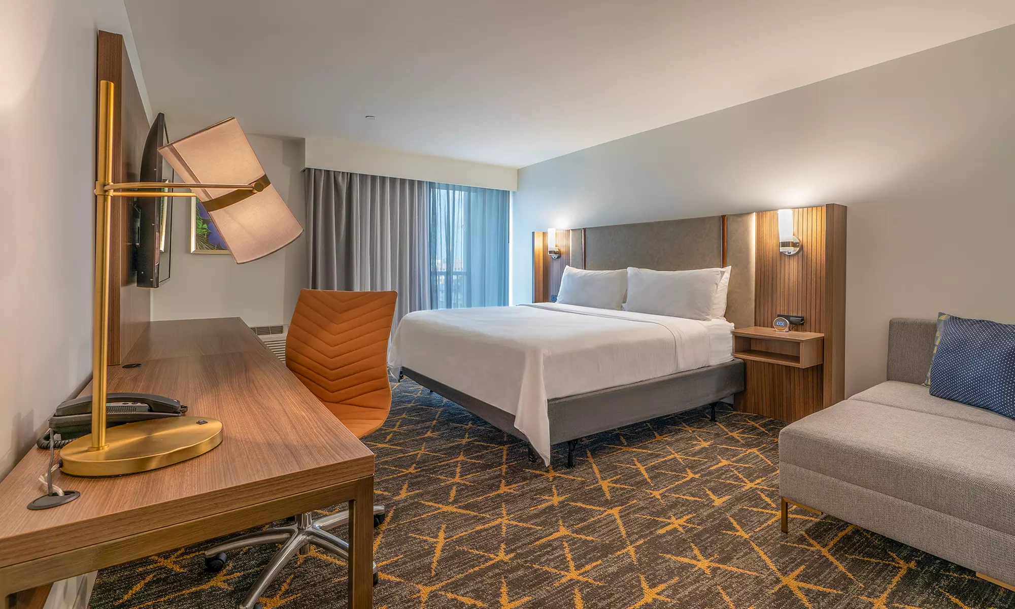 Member Pricing: Budget Hotel in Central NOLA with Rooftop Pool 