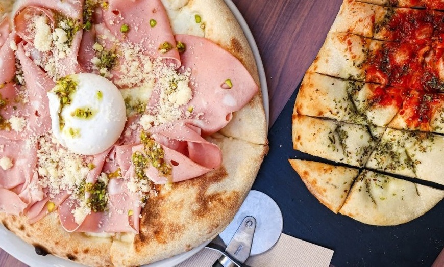 Image 4: Menú italiano para 2 o 4 con pizzas a la pala y botella de lambrusco