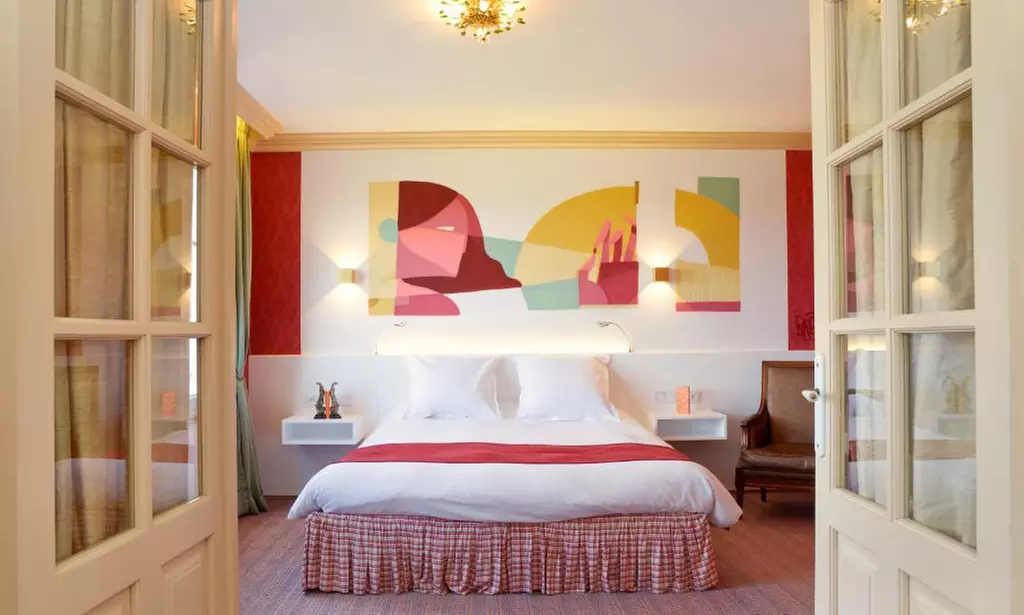 Cognac : chambre supérieure, deluxe ou suite avec pdj et spa en option