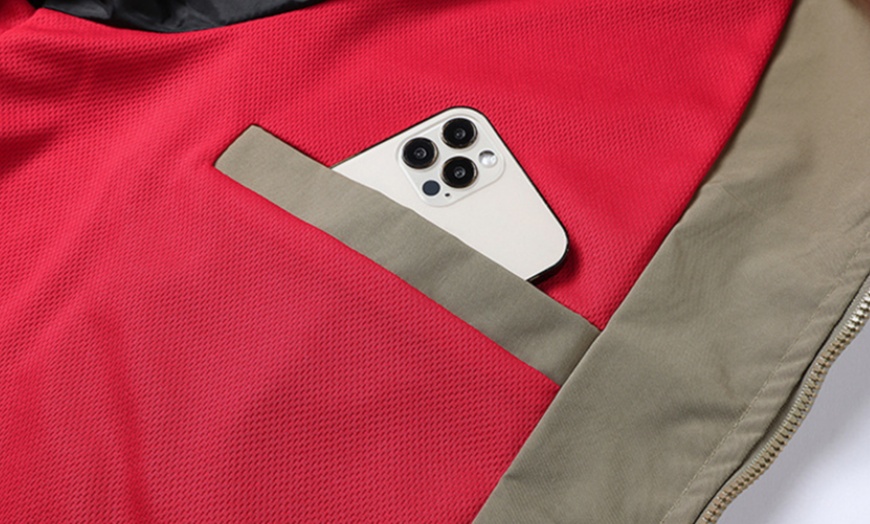 Image 11: Men's Lightweight Windbreaker Jacket, Water-Repellent & Stylish Design