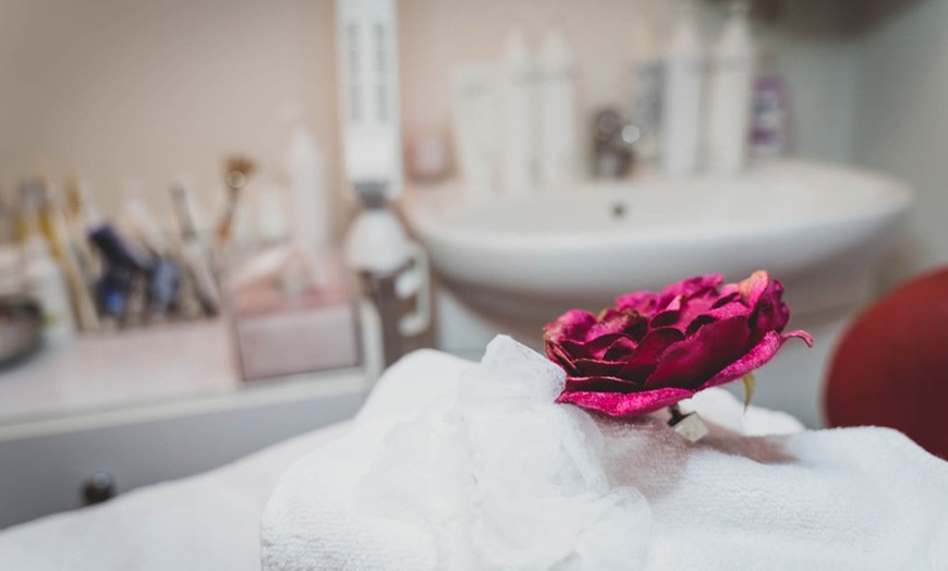 Image 7: 30-60 Min. Kräuterstempel-Massage für 1 Person