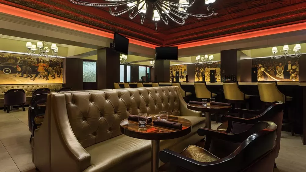 Members Only: Upscale Hotel in St Charles Avenue with Rooftop Pool