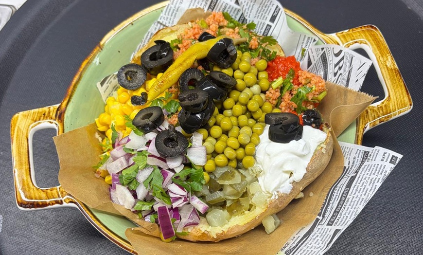 Image 4: Gefüllte Patata (Kumpir) mit Topings inkl. Getränk für 1 - 4 Personen