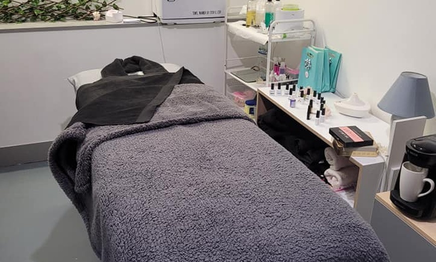 Image 3: Up to 31% Off on In Spa Massage (Massage type decided by customer) at Jc relaxation and beauty