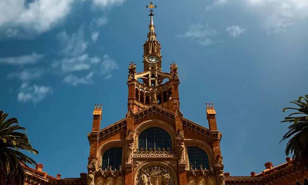 Explora los rincones más icónicos y captura el momento: sesión fotográfica por Barcelona para 1, 2 o 3 personas