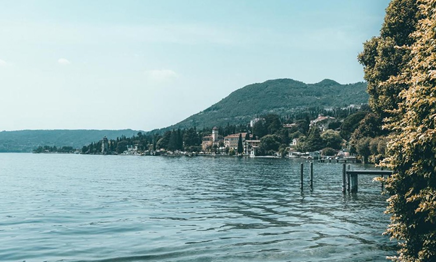 Image 10: Lago di Garda: camera doppia, colazione o mezza pensione, Spa e bici