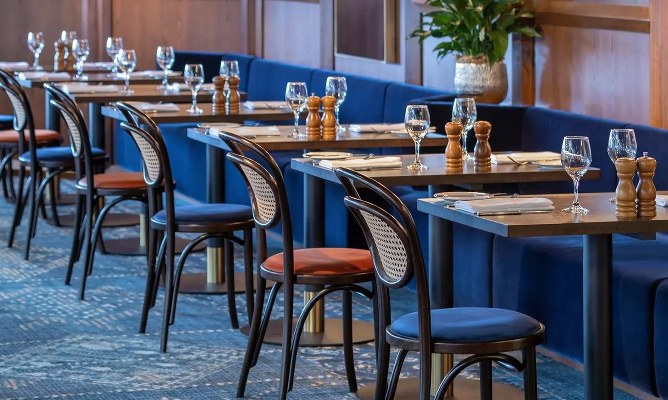 2,4 or 6 People: 3 Course Modern Australian Experience with Wine