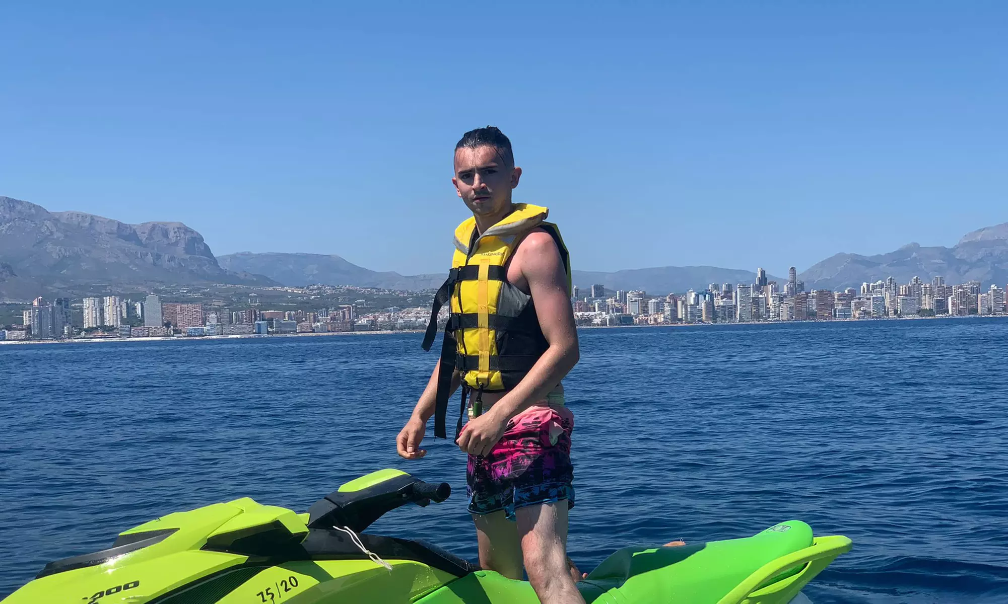 30 o 60 minutos de alquiler de moto de agua para 1 o 2 personas