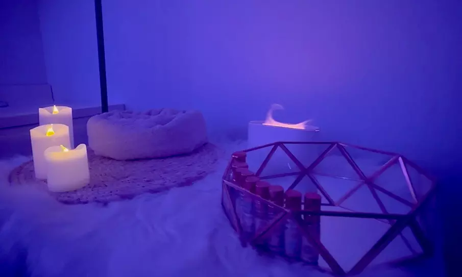 Relax with 30, 45, or 60 Minute Ayurvedic Head Shoulder & Face Massage