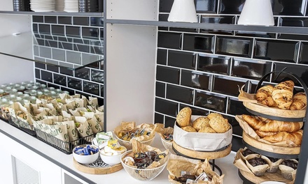 Für 2 Personen: Frühstücksbuffet inkl. 1 Glas Sekt - Loginn Hotel Köln Airport