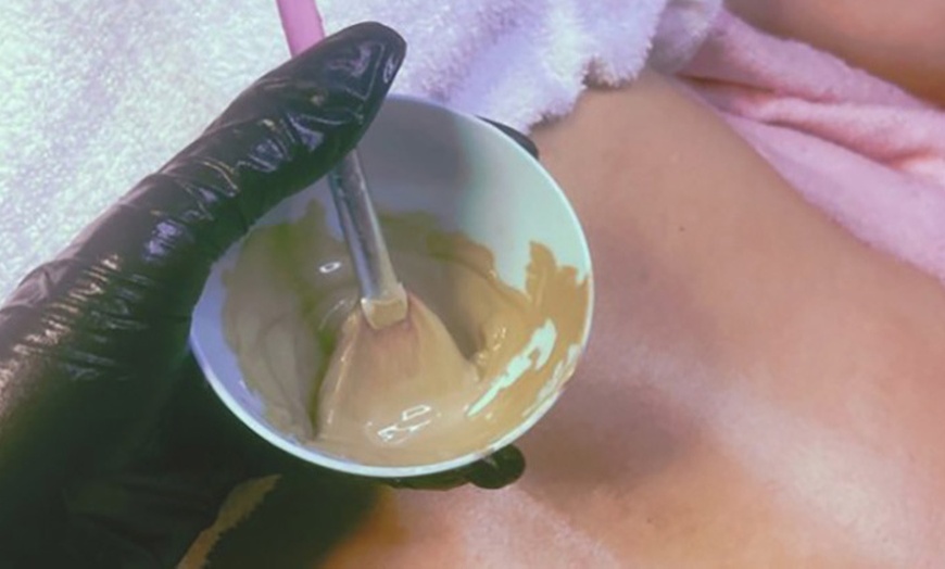 Image 3: Up to 43% Off on Brazilian / Bikini Waxing at Estiempire