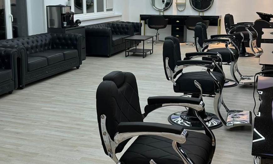 Image 16: Herren-Haarschnitt opt. inkl. Bart-Pflege für 1 Person