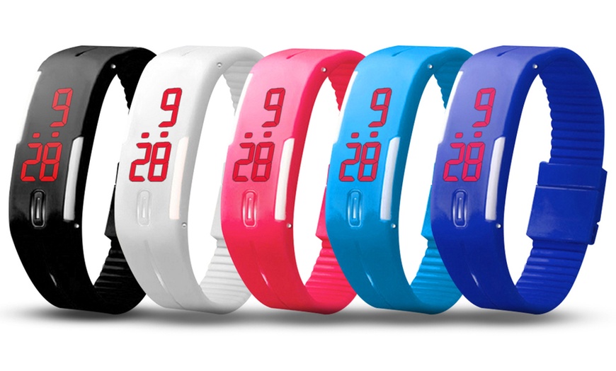 Image 1: Kids' Digital Sports Watch