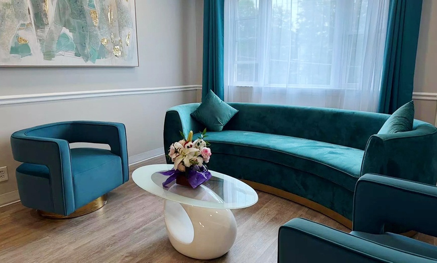 Image 4: 60 or 90 Min Couple Deep Tissue for Neck, Shoulder, Back Massage