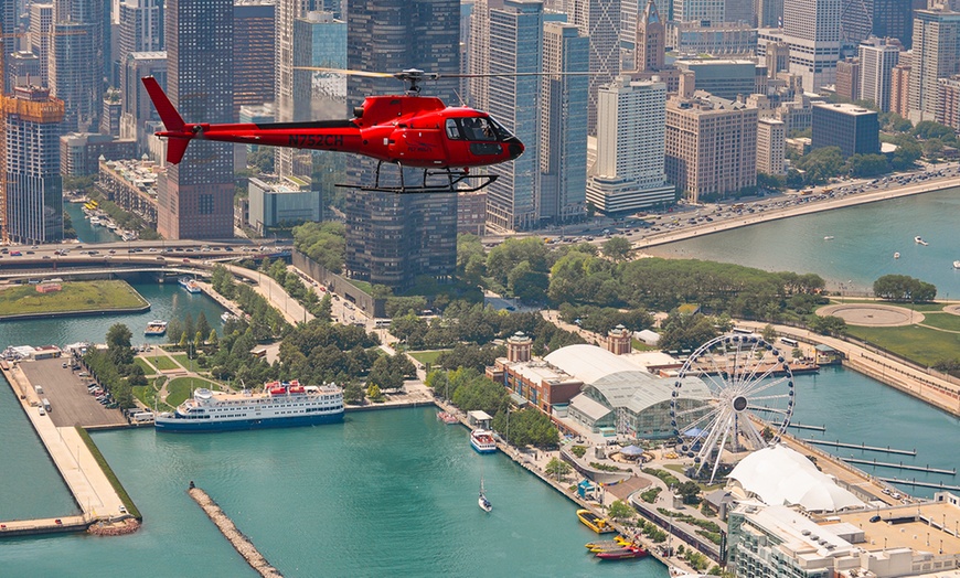 Image 6: Experience Chicago's Iconic Landmarks on a Helicopter Tour
