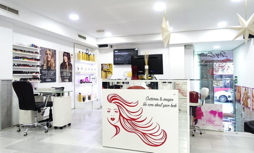 Image 7: Sesión de tratamiento facial con opciones personalizadas y exclusivas