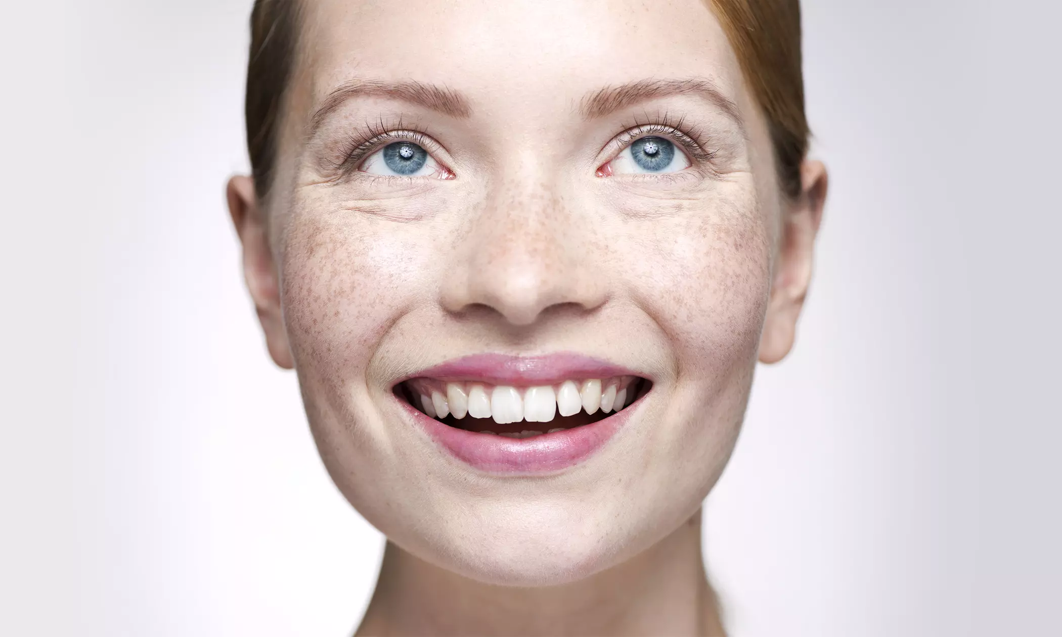 Up to 65% Off Custom Facial at Designlines - Primary Image