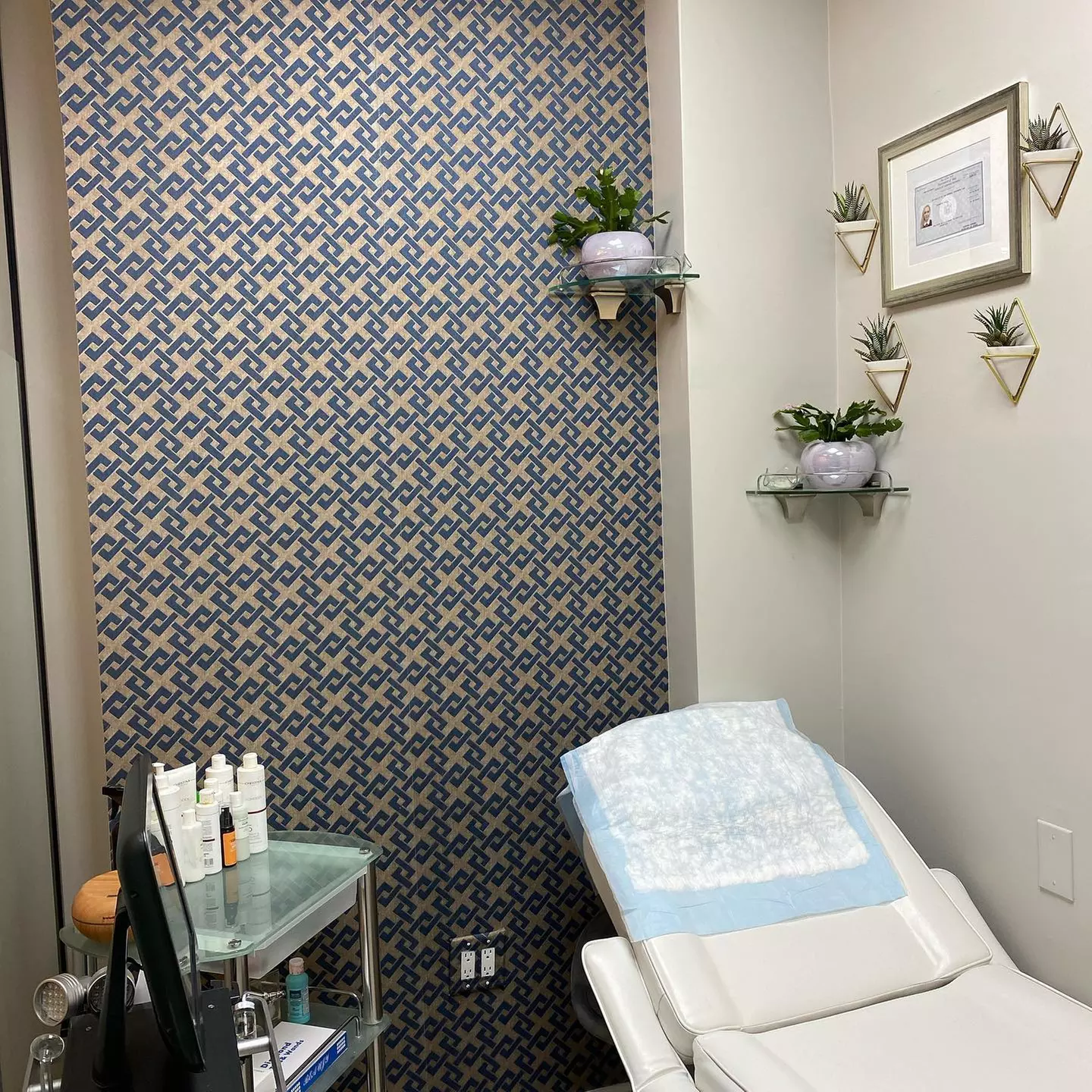 Experience Micro-Needling for Glowing Skin with PRP & Hyaluronic Acid