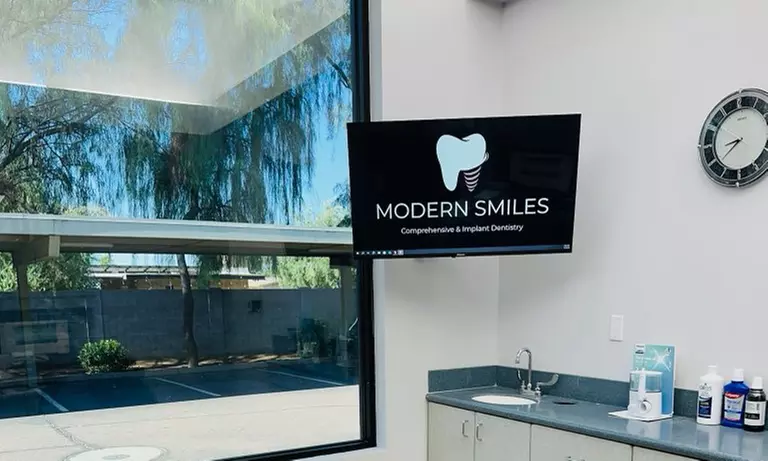 Get a Dental Exam, No Prep Veneer or Dental Implant Consultation