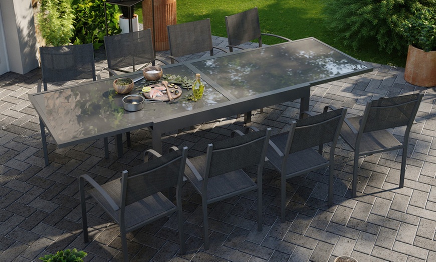 Image 5: Table de jardin extensible "Lio" avec 8 fauteuils empilables