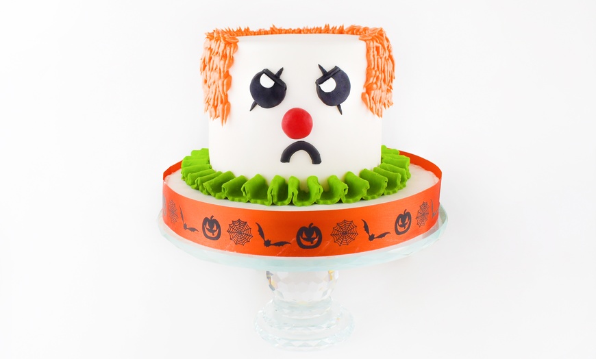 Image 7: Spooky, festive Halloween Cakes - Perfect for parties and treats!