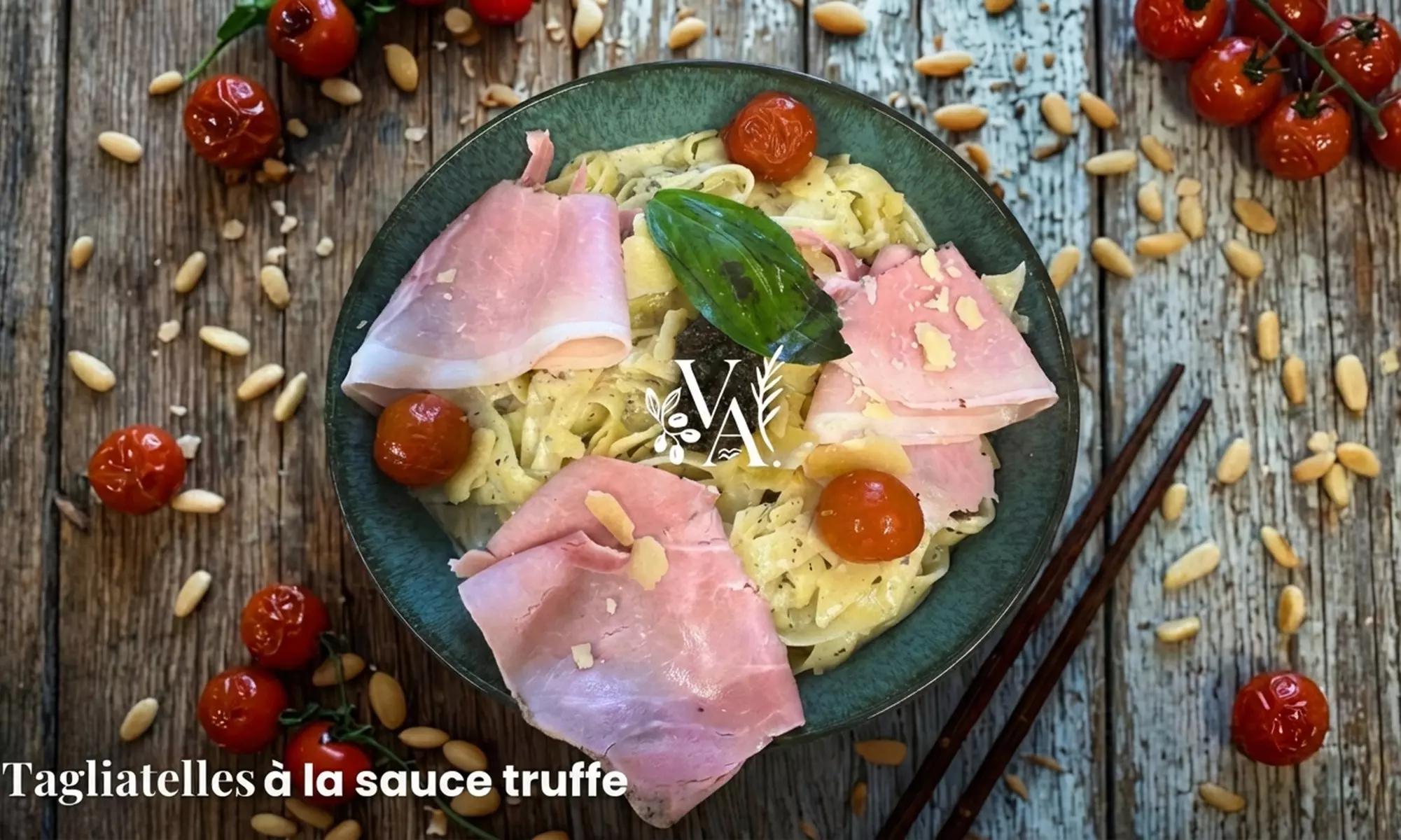 Festin italien au bord de l'eau à La Vita Attiva