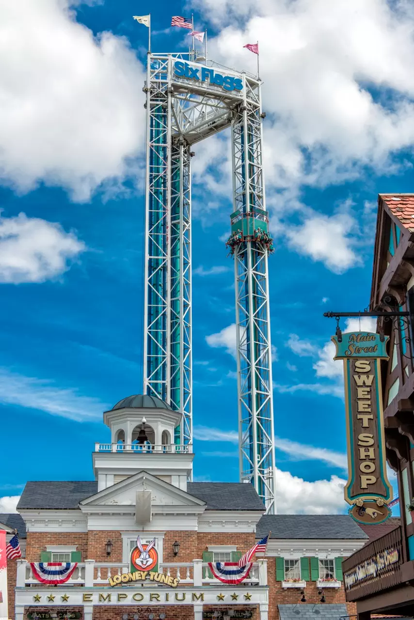 LIMITED TIME OFFER: Six Flags New England (Up to 50% Off) 