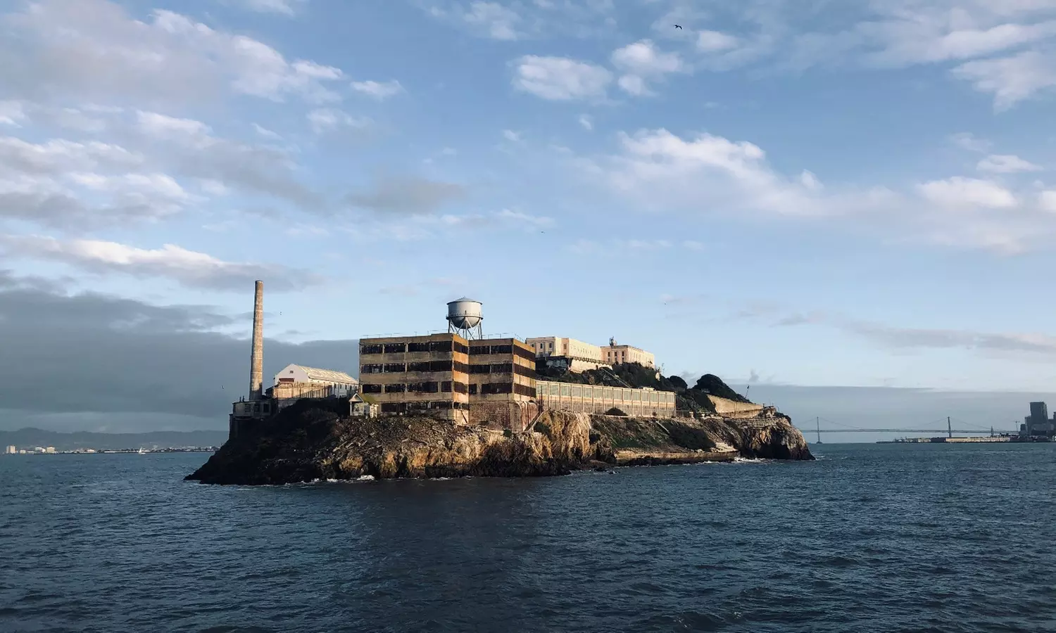 Alcatraz Highlights Tour - Ticket, Ferry and Self-Guided App