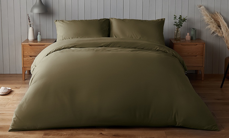 Image 25: Silentnight Supersoft Duvet Set