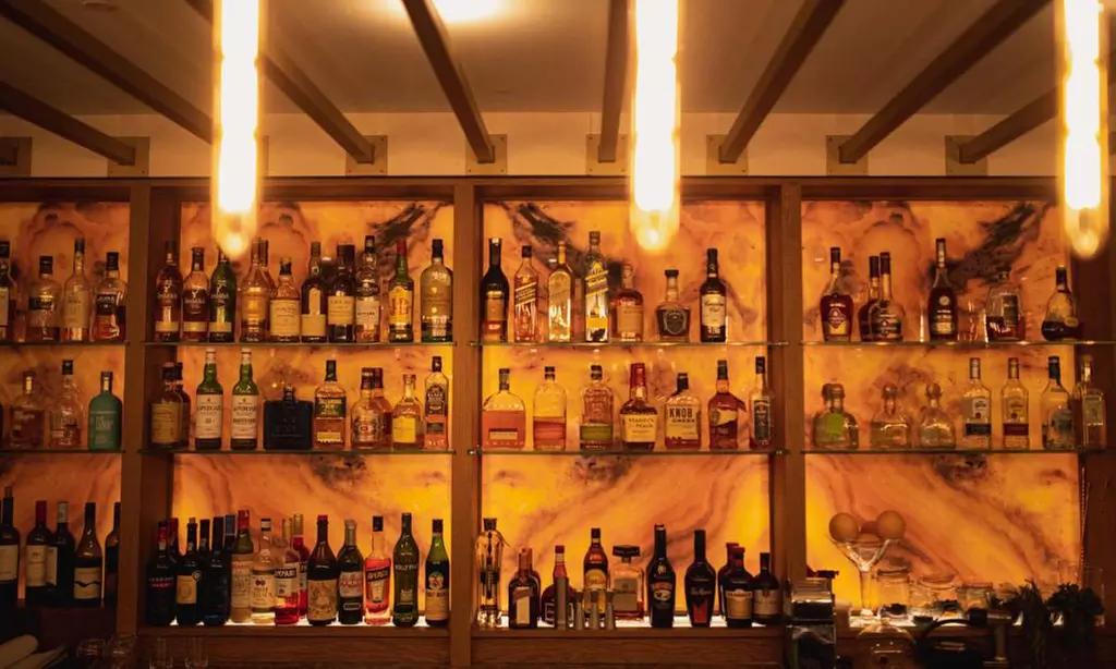 Buckinghamshire: King Room with Breakfast, Dinner & Late Check-Out