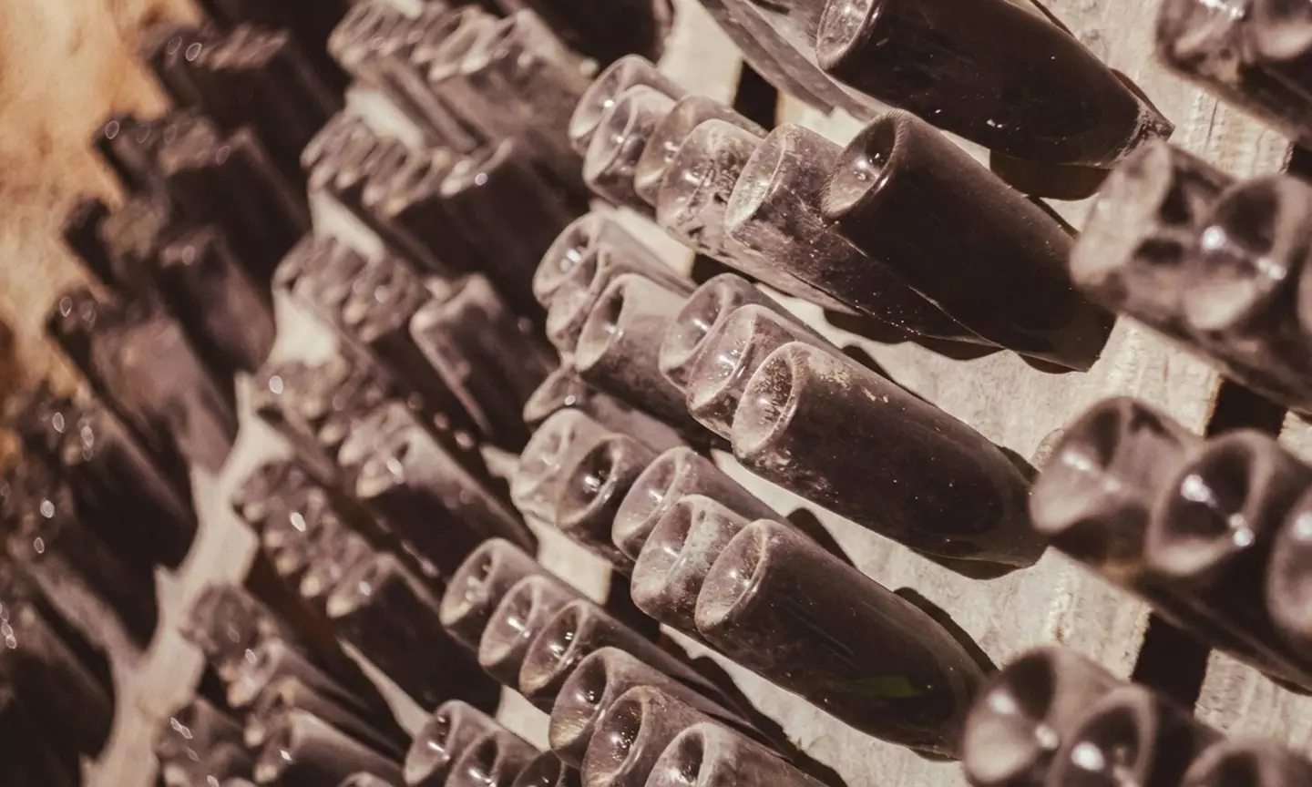 Visita guiada a bodega con cata de vinos para 2, 4 o 6 personas