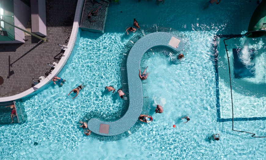 Image 6: Tatrzański relaks we dwoje: wejście do term lub pakiet z noclegiem