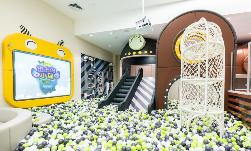 Image 3: Amigos Fun + Feast Deal for One, Two, Four or Six