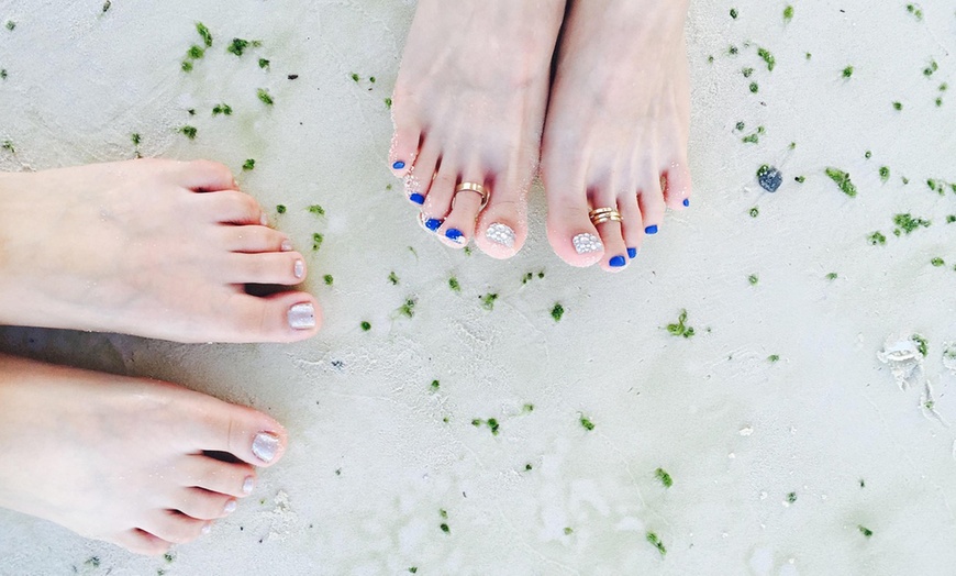 Image 2: 1 sesión de manicura, pedicura o manipedicura a elegir para 1 persona