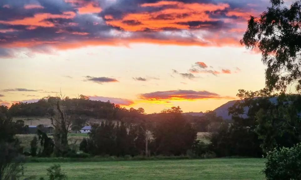 Hunter Valley Escape: Room for Two + Wine & Late Check-Out