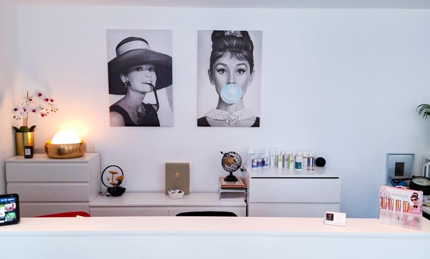 Image 6: 60-90 Min. Head-Spa mit Getränk und opt. mit Styling für 1 Person