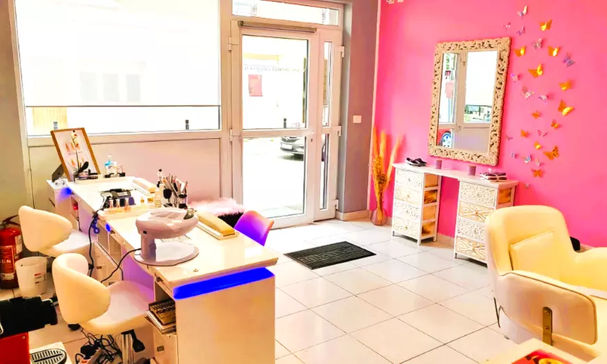 Épilation à la cire sur zone au choix (maillot, jambes, aisselles)