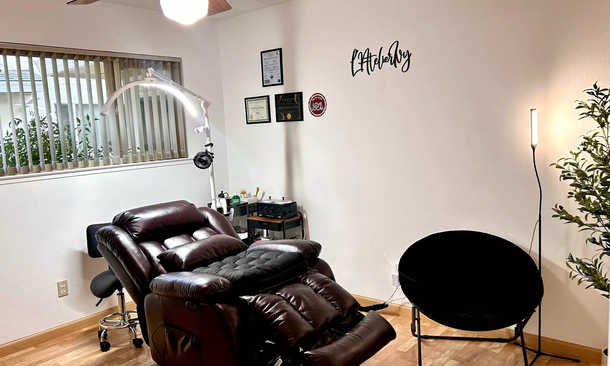 Get Classic or Volume (3D/6D) Lash Extensions w/ Optional 2 Week Fill