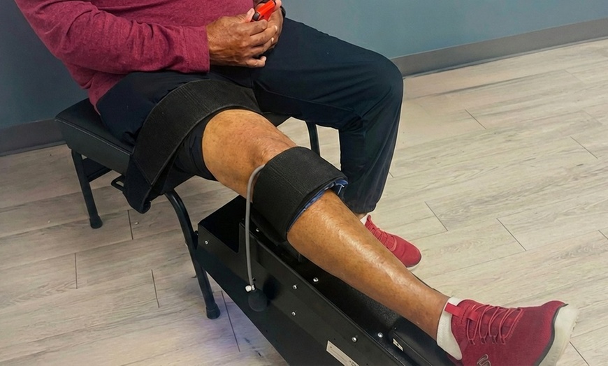 Image 7: Knee Decompression Relief, Advanced or Intensive Knee Recovery Session