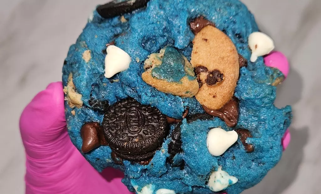 Indulge in Fresh, Homemade Quarter-Pound Cookies