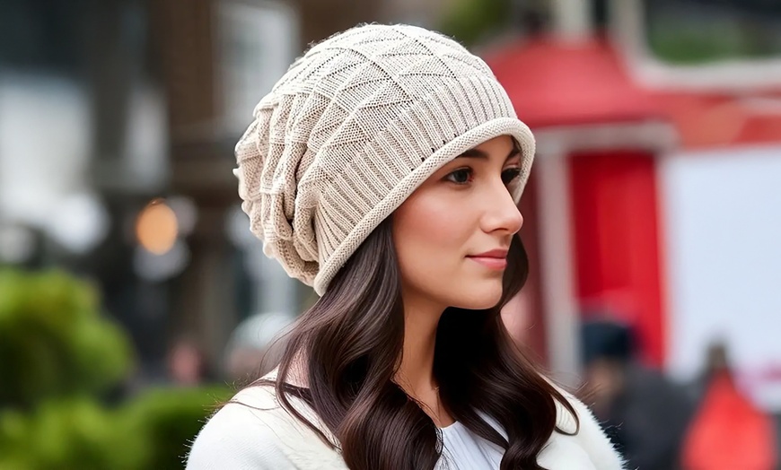 Image 2: 1x oder 2x Gestrickte Wintermütze