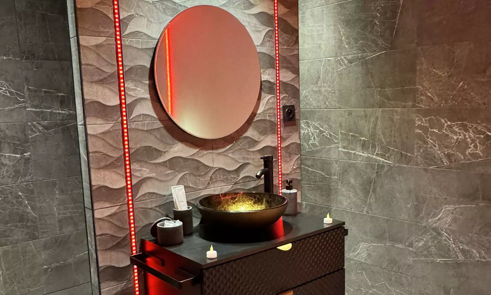 Proche Alès : une nuit en suite avec PDJ et spa, options repas