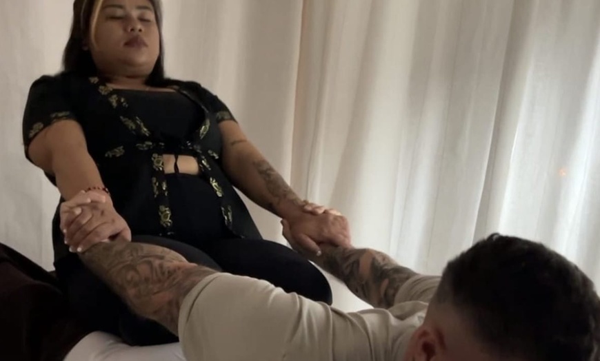 Image 5: Głęboko relaksujący tajski i balijski masaż dla ciała i umysłu