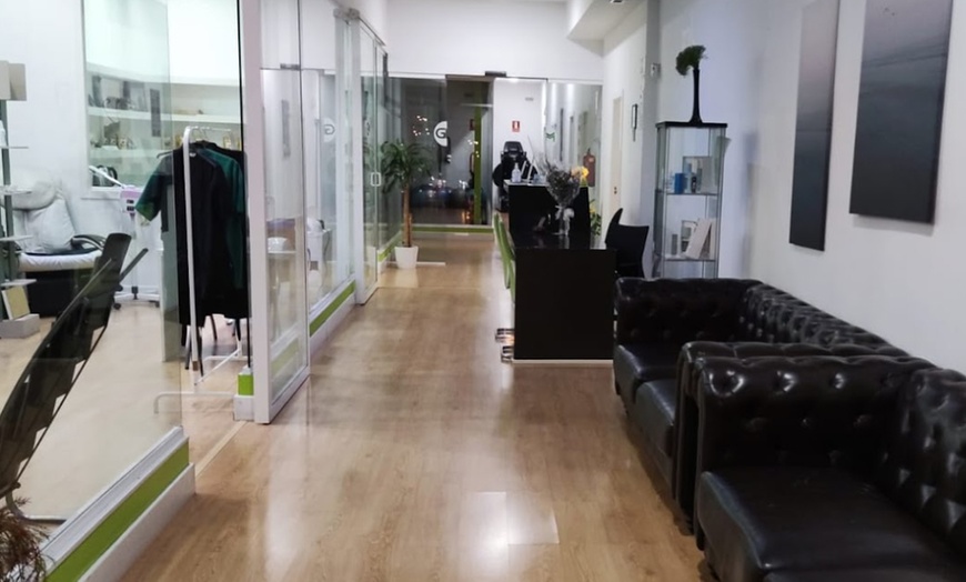 Image 3: 1 o 2 sesiones de radiofrecuencia corporal o facial 