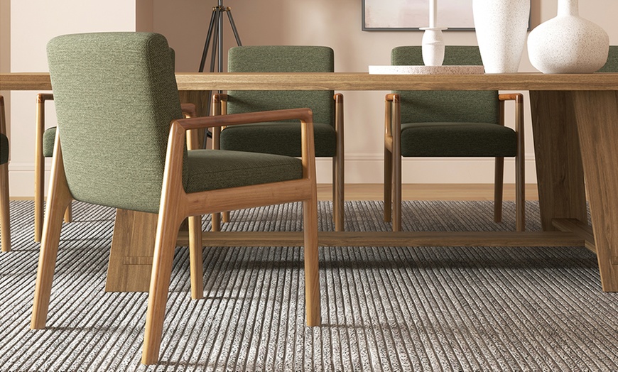 Image 7: Set di 2 poltrone in legno massello Doosense