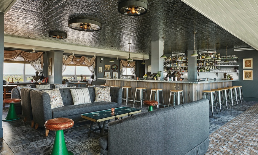 Image 22: 4-Star Stay with Rooftop Views & Award-Winning Dining